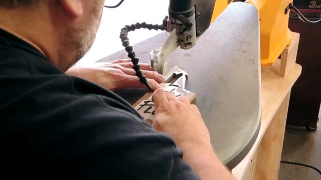 Pink Floyd The Wall Album Art - Makers Rock 2016 Woodworking Project смотреть онлайн