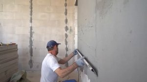 Как выровнять стены по маякам. Обзор от компании "Мастера Ремонта"