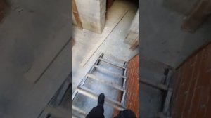 Металлокаркас лестницы на швеллере. Монтаж без крыши