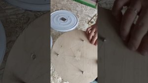 Крепление светодиодного светильника к натяжному потолку.