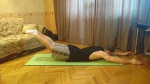 Закачка спины дома. Игорь Шапошников. Школа акробатики