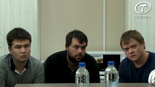 Известный российский хоккеист Вячеслав Быков посетил Новомосковск