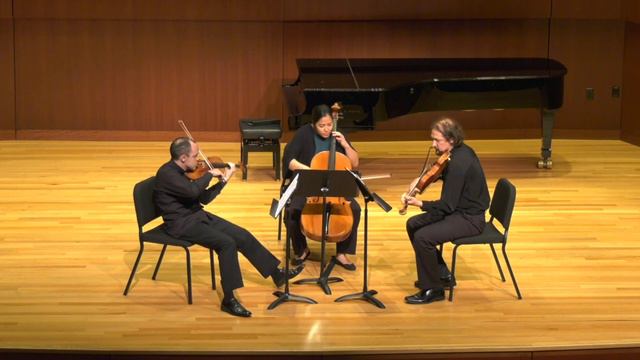 Gideon Klein: String Trio (1944) - I. Allegro смотреть онлайн