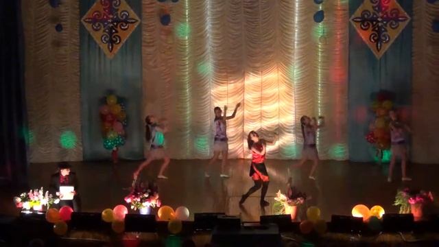 "Криминальный джаз" - танцевальный коллектив "Реверанс" смотреть онлайн