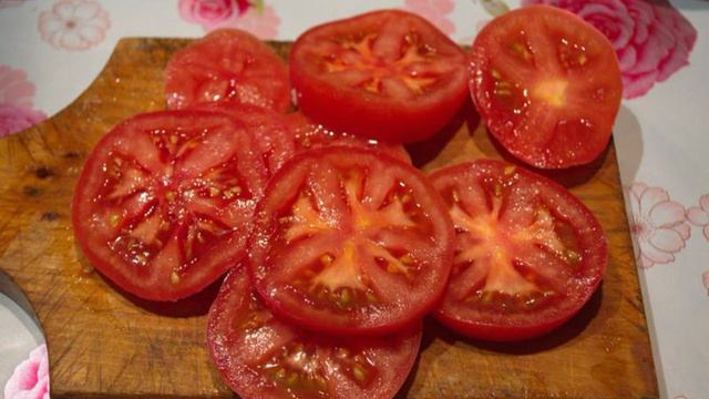 Легкая закуска из помидор с брынзой