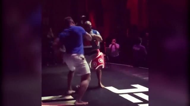 Francis Ngannou UFC/MMA Heavyweight Beast Training