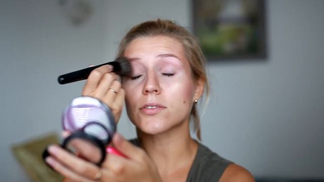 Быстрый летний макияж румянами / Дрейпинг смотреть онлайн