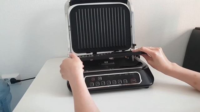 Электрогриль-духовка-барбекю Redmond Steak&Bake RGM-M806P .
