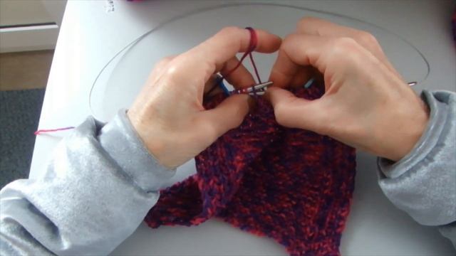 МК СТИЛЬНЫЕ ПРОСТЫЕ СЛЕДОЧКИ ТАПОЧКИ НА 2 СПИЦАХ БЕЗ ШВА НА ПОДОШВЕ ЛЕГКО EASY "MUM" | HONEY AND AN смотреть онлайн