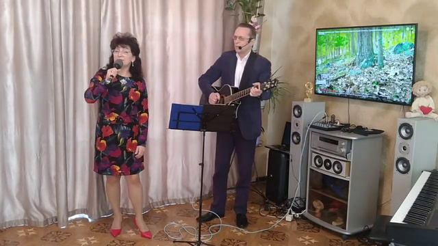 Семейный дуэт Авторской песни "ФаМажор".
