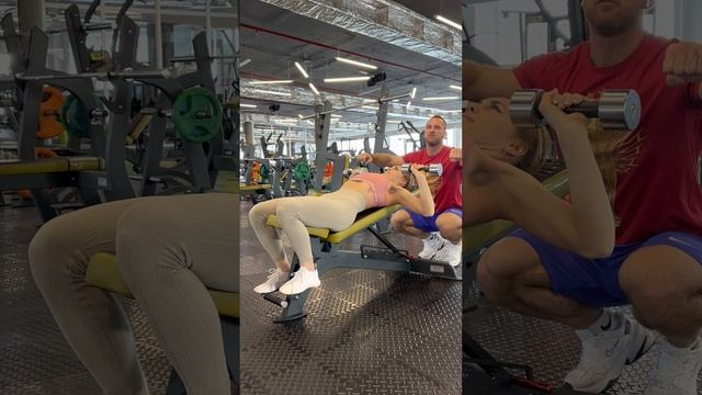 Жим гантелями лёжа на наклонной скамье 30 градусов смотреть онлайн