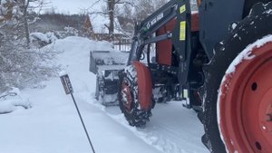 ❄️Неторопливая уборка снега❄️МТЗ с челюстным ковшом❄️