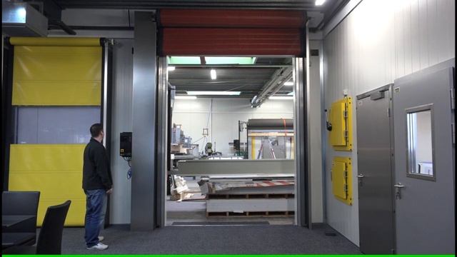 Скоростные ворота ems-SLT. Открывание/закрывание. смотреть онлайн