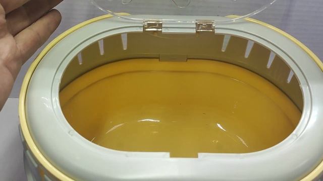 Пластиковая переноска для грызунов  30*22*23 см, жёлтая смотреть онлайн