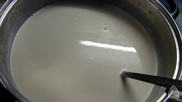 Как испечь тонкие блины на молоке.Заводим тесто.Печем блины.How to bake pancakes. смотреть онлайн