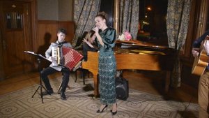 НЕ УХОДИ! ОСЕНЬ ПРОЗРАЧНОЕ УТРО?поёт Юлия Борисевич