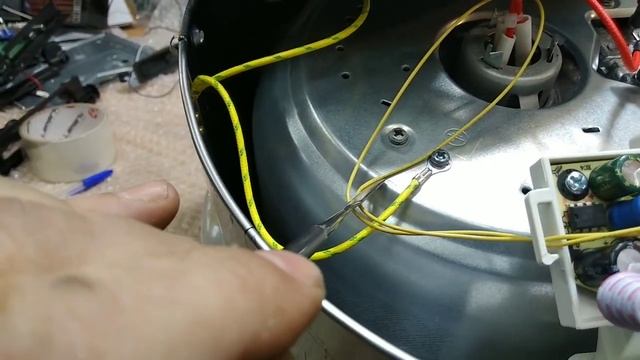 Polaris PMC0524WiFi выбивает пробки.