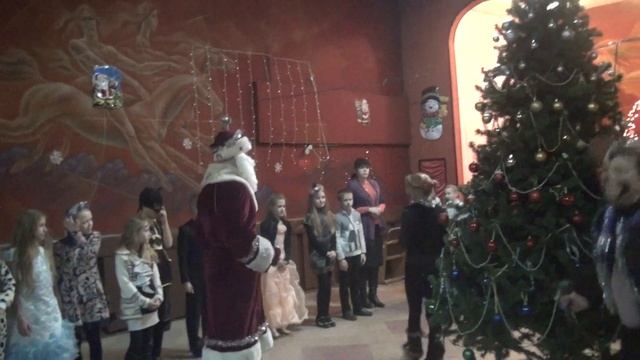 Новый год в начальной школе ОШ50 смотреть онлайн