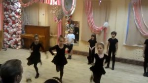 Эмилиана Куликова в русском танце.