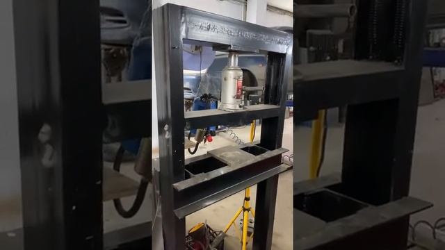 Замена ступичного подшипника на Хёндай Акцент. смотреть онлайн