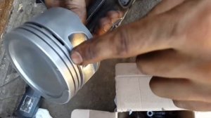 чистка и подготовка поршня к установке, расположение колец на нем C16NZ