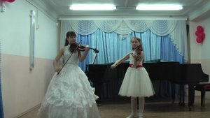 Брамс Венгерский танец Бахтина Мария (12 лет) и Киселева Таня (10 лет)