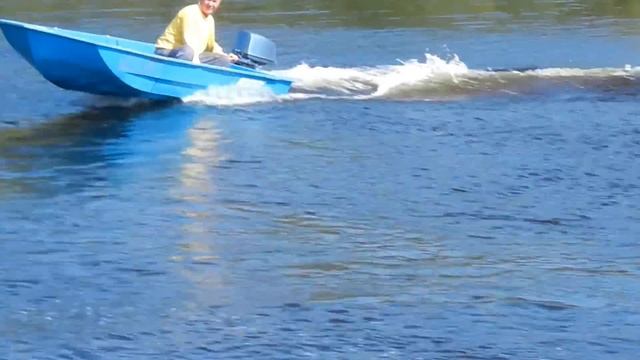 Лодка Автобот смотреть онлайн