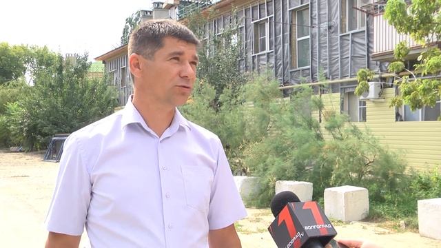 В ХУТОРЕ ЛОГОВСКИЙ ЗАВЕРШАЕТСЯ КАПИТАЛЬНЫЙ РЕМОНТ ДВУХЭТАЖНОГО ДОМА смотреть онлайн