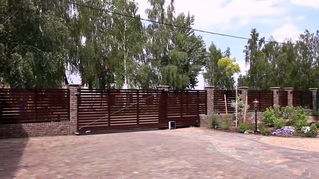 Роллетные системы и секционные ворота АЛЮТЕХ