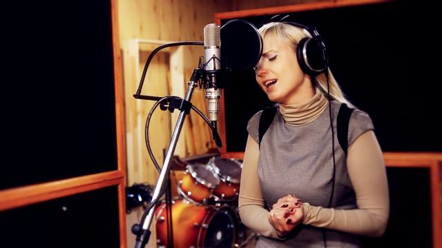 Елена Канакова - Белой акации гроздья душистые смотреть онлайн