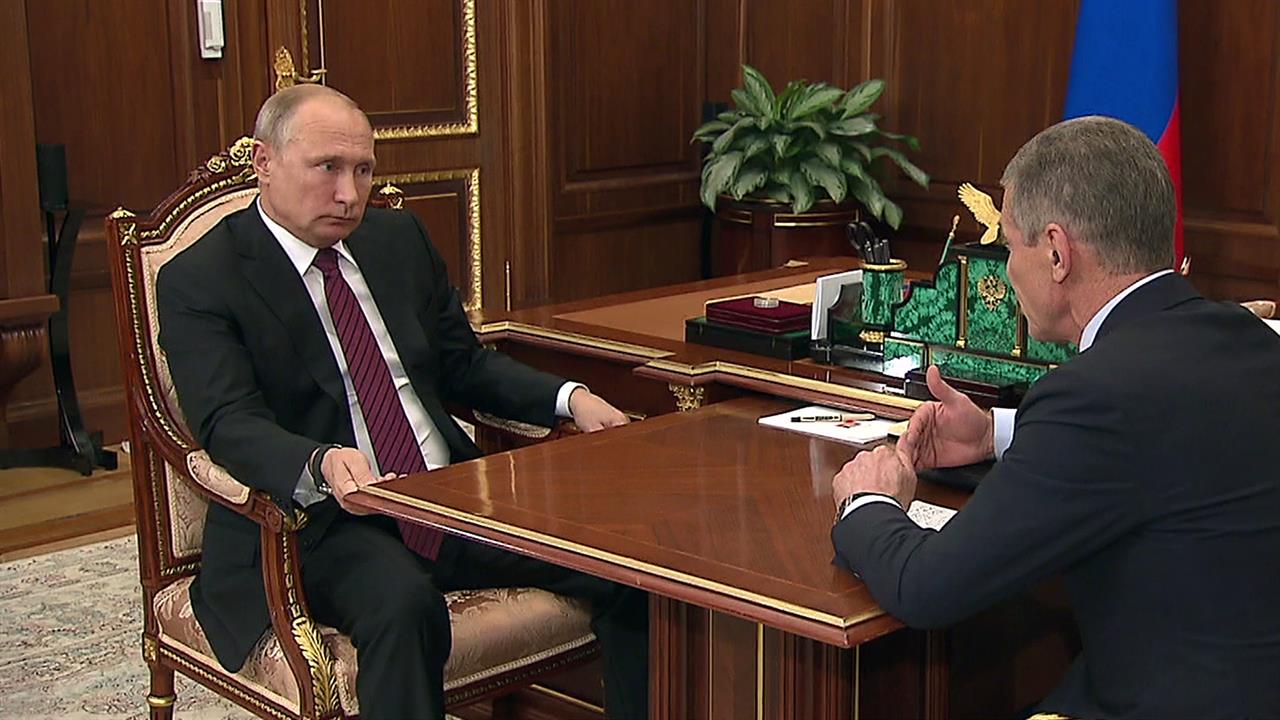 Меры поддержки российского экспорта обсудил Владимир Путин с вице-премьером Дмитрием Козаком