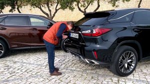 Как открыть багажник Lexus RX силой мысли?