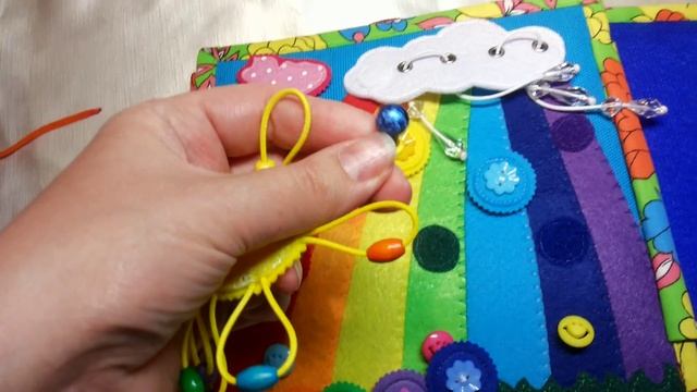 Развивающая мягкая книжка из фетра и ткани для девочки Яны. смотреть онлайн