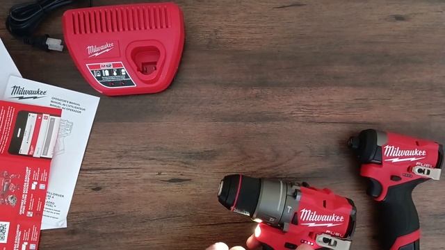 купил себе первый инструмент от Milwaukee M12 Fuel (29 августа 2023) смотреть онлайн