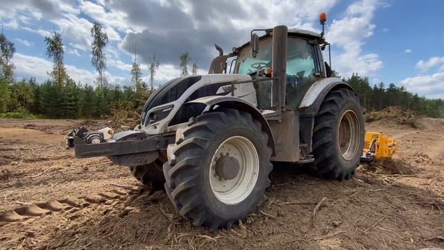 Трактор VALTRA T234 с ротоватором MERICRUSHER MJS-241STG расчистка лэп, строительство автодороги