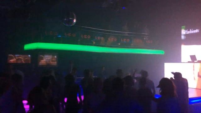 LOOK II●CINZANO VS MARTINI●LED смотреть онлайн