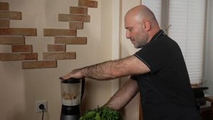 Пхали с изюминкой. Авторский рецепт  пхали со шпинатом и печенью и икрой минтая.