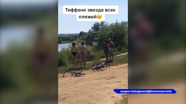 ЭКЗОТИЧЕСКИЕ ЖИВОТНЫЕ,большой ПИТОН живущий в семье КОМАРОВЫХ