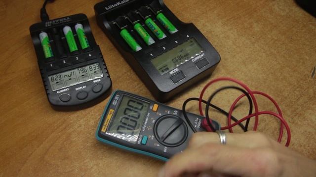 Зарядное для Ni-Mh/Ni-Cd аккумуляторов DLYFULL T1. Аккумуляторы PKCELL. Долгое тестирование. смотреть онлайн