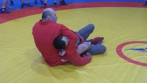 Кстовская школа САМБО-  Сергей Лоповок о  выходе на удержание со стороны головы.