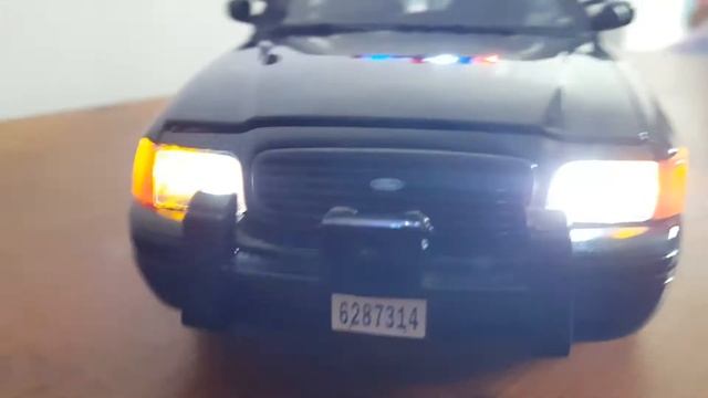 1/18th scale Ford crown Victoria California Highway Patrol смотреть онлайн