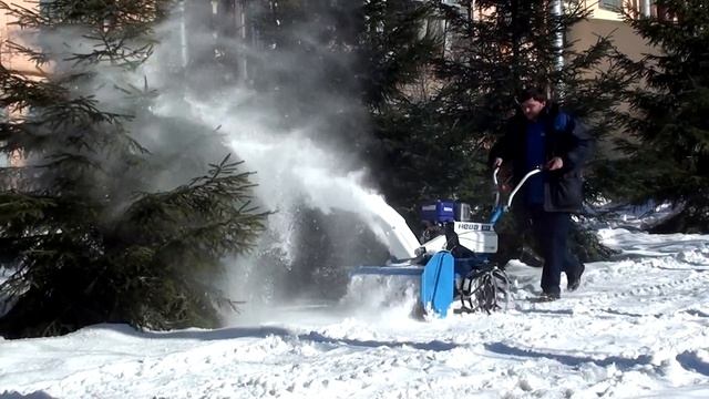 Уборка снега мотоблоком "НЕВА" МБ2 с двигателем Yamaha смотреть онлайн