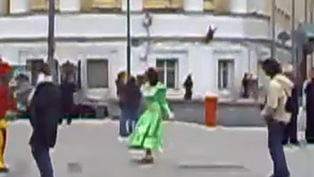 Скоморохи на Манежке смотреть онлайн