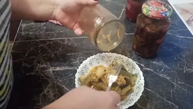 ?Утро выходного дня.?Дегустирую огурцы с виноградом и кабачки по- корейски. смотреть онлайн