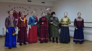 "Пыль клубится по дороге" (Историческая песня гребенских казаков)