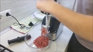 Мясорубка Kitfort kt-2104 . Первое использование. #kitfort#мясорубка#кеббе.