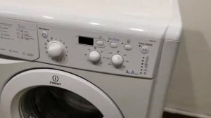 Стиральная машина Indesit MISE605