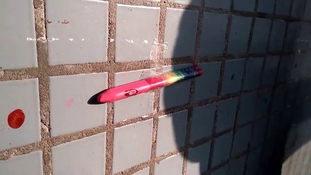 Эксперимент что будет если нагреть восковой мелок?!