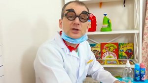 Лиза и папа учат как важно соблюдать правила поведения для детей