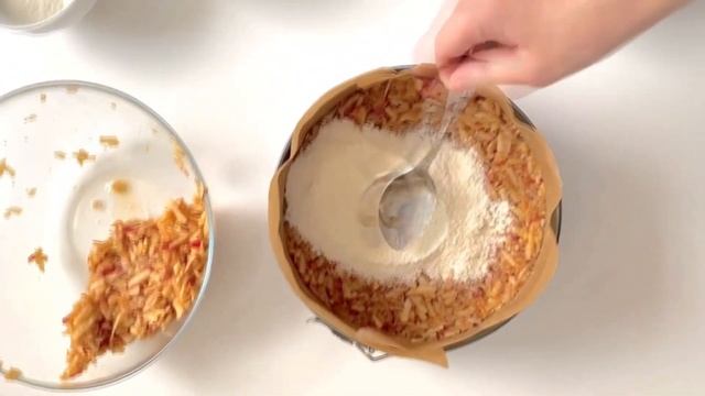 Насыпной яблочный пирог - оригинальный рецепт сочного пирога с хрустящей корочкой ??? смотреть онлайн